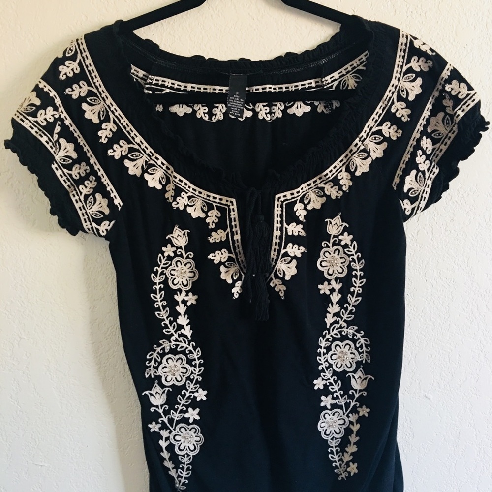 Black shirt